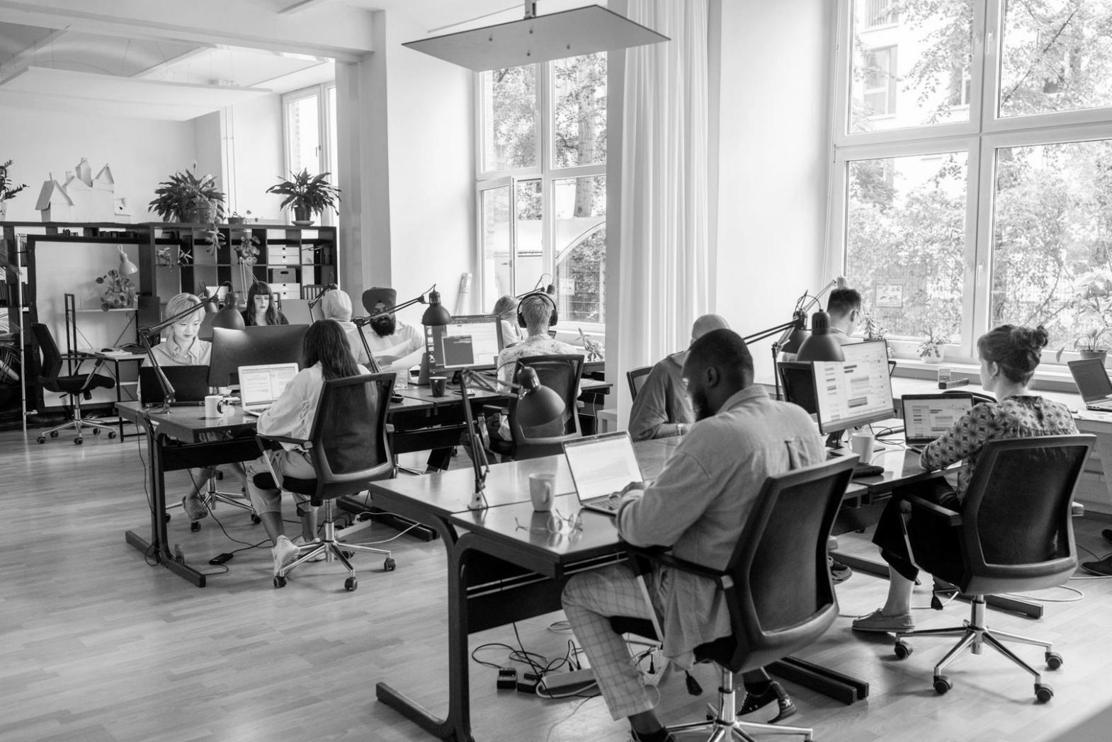 Henderson office location near theme park district